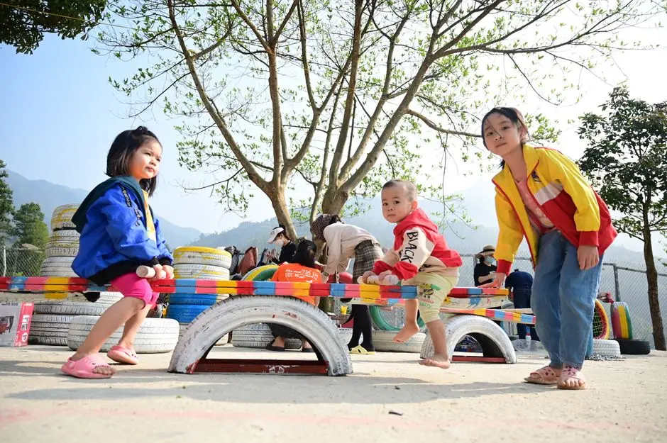 Community at MAHINDRA REDEVELOPMENT, LOKHANDWALA ANDHERI WEST, Lokhandwala Complex, Mumbai